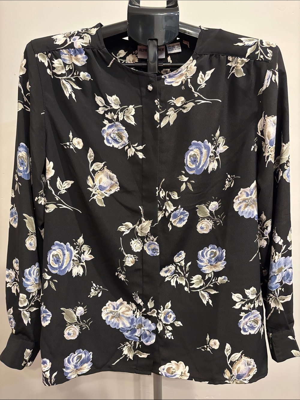 Vintage Alfred Dunner Black Floral Button-Front Blouse with Blue Roses